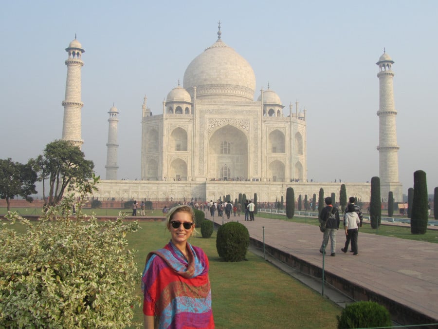 Georgia in front of the Taj Mahal in India